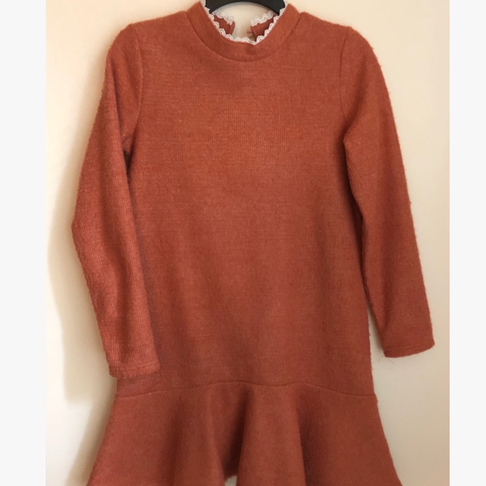 From Uijeongbu South Korea. Fleece dress with trim
